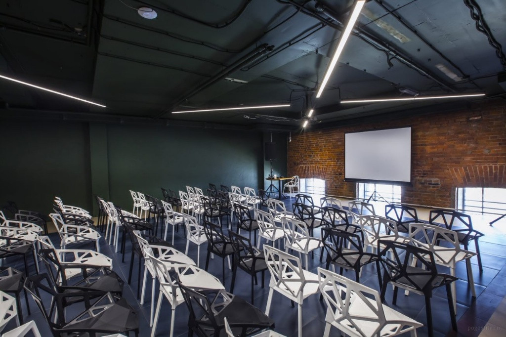 Красный зал